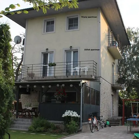 Pipacs Apartman